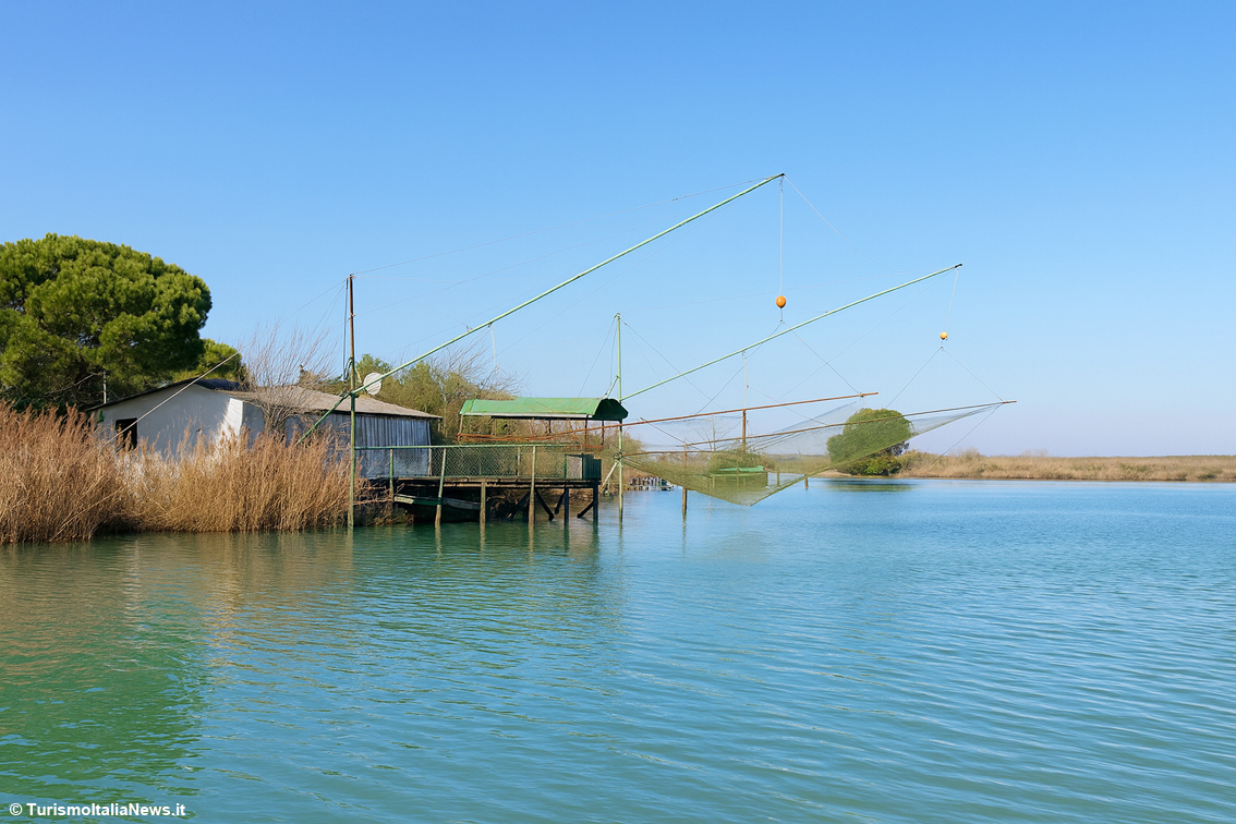 Uno dei tanti "bilancioni" per la pesca lungo i canali