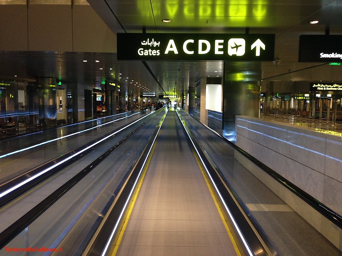 http://www.turismoitalianews.it/images/stories/aeroporti/DohaAirport03.JPG