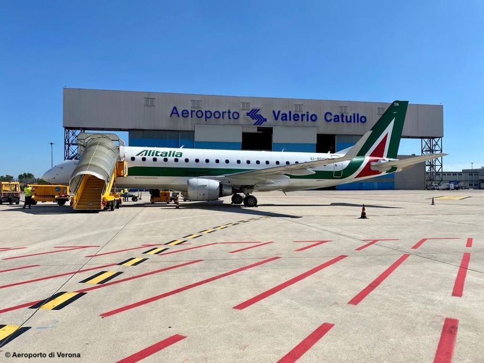 http://www.turismoitalianews.it/images/stories/aeroporto_verona/VeronaAeroporto3.jpg