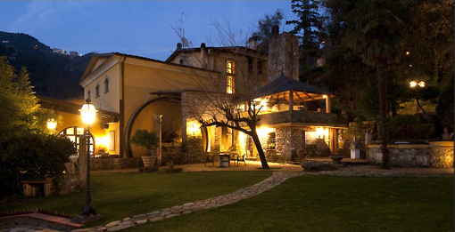 Il Lido Palace è l’unico hotel 5 stelle lusso del Trentino ed è affiliato al "The Leading Hotels of the World", la più grande organizzazione internazionale di Hotel di lusso