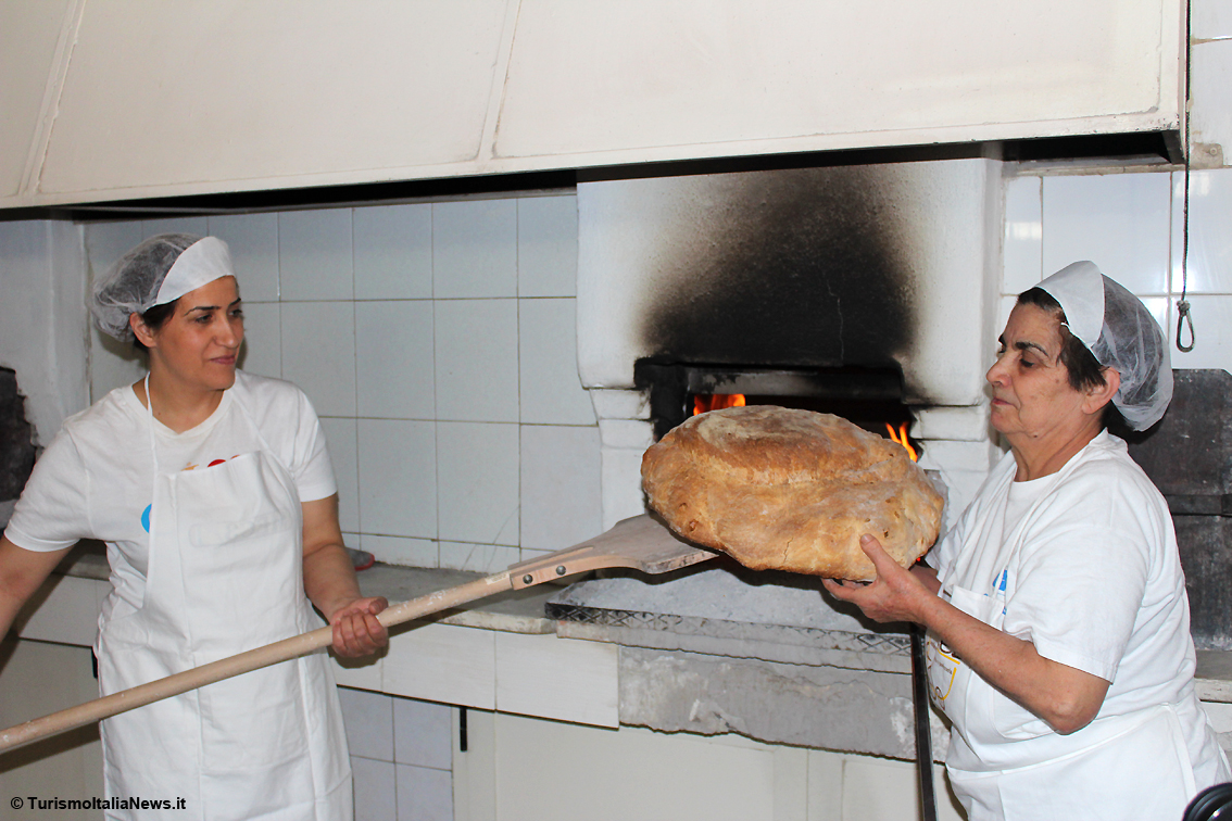 images/stories/calabria_Cerchiara/CerchiaraPane1.jpg