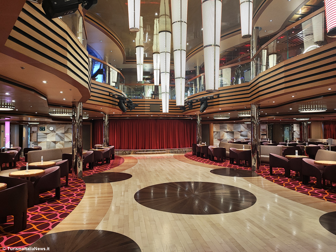 Come la crociera per single sfida lo stigma della solitudine e cambia il concetto di vacanza (senza rinunciare alla socialità)