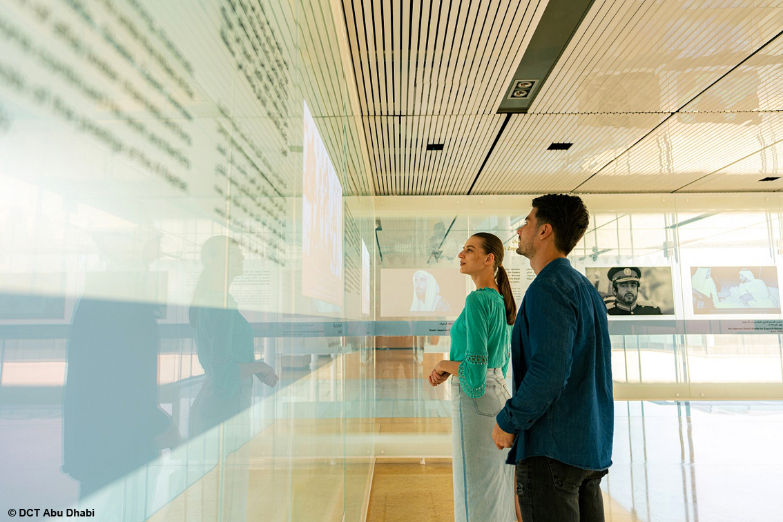 Abu Dhabi lancia nuove audioguide alla scoperta delle gemme nascoste dell’Emirato mostrate in modo nuovo