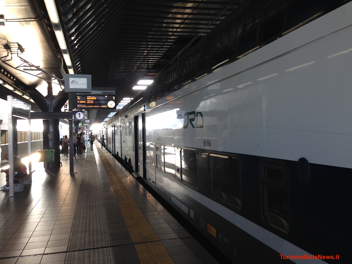 images/stories/ferrovie/TrenordMilanoCertosa1.JPG