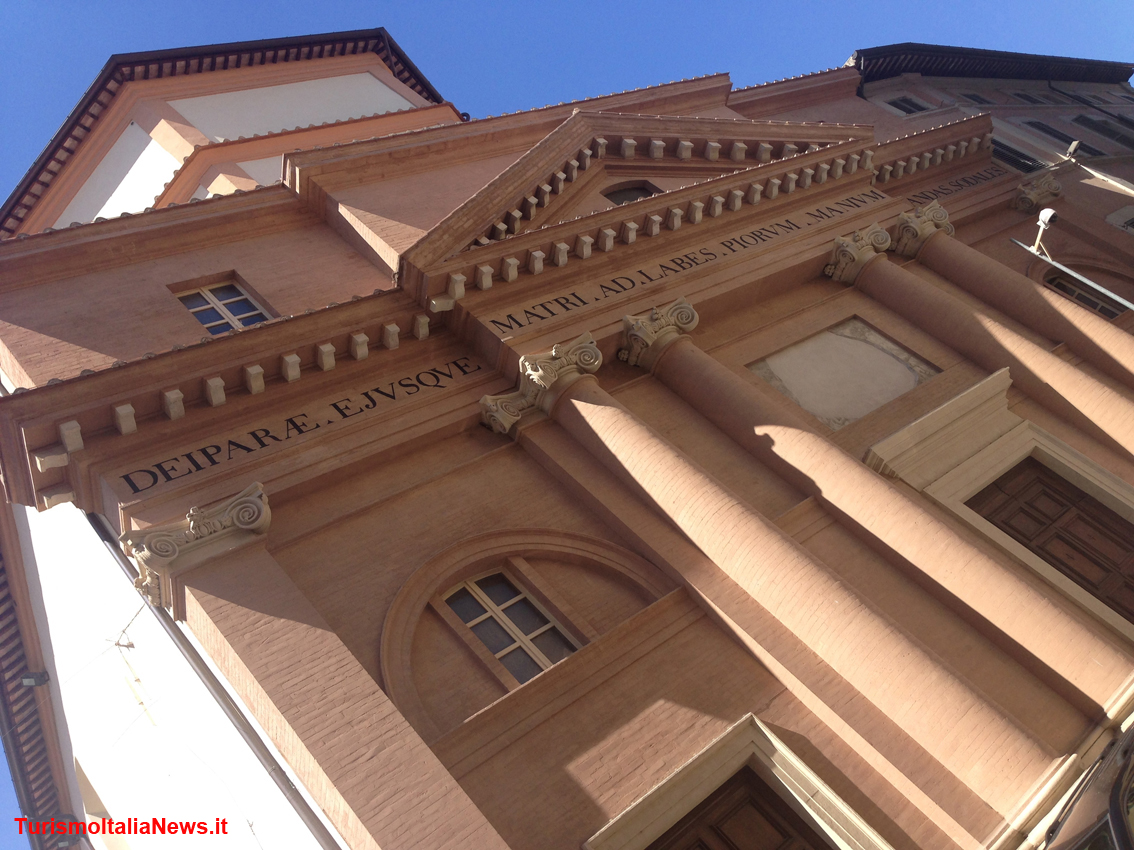 images/stories/foligno/ChiesaSuffragio1.jpg