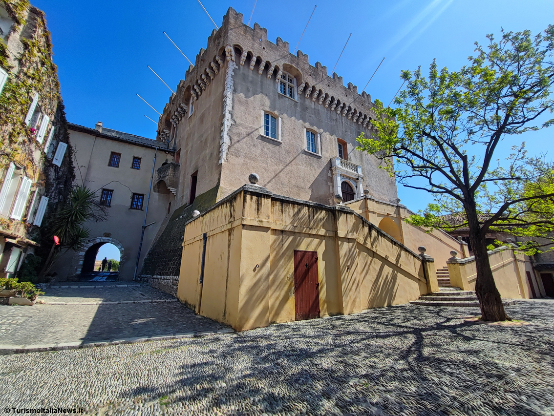 Questo borgo sembra uscito da un’altra epoca: Haut-de-Cagnes è la gemma medievale sospesa tra arte e storia in Costa Azzurra