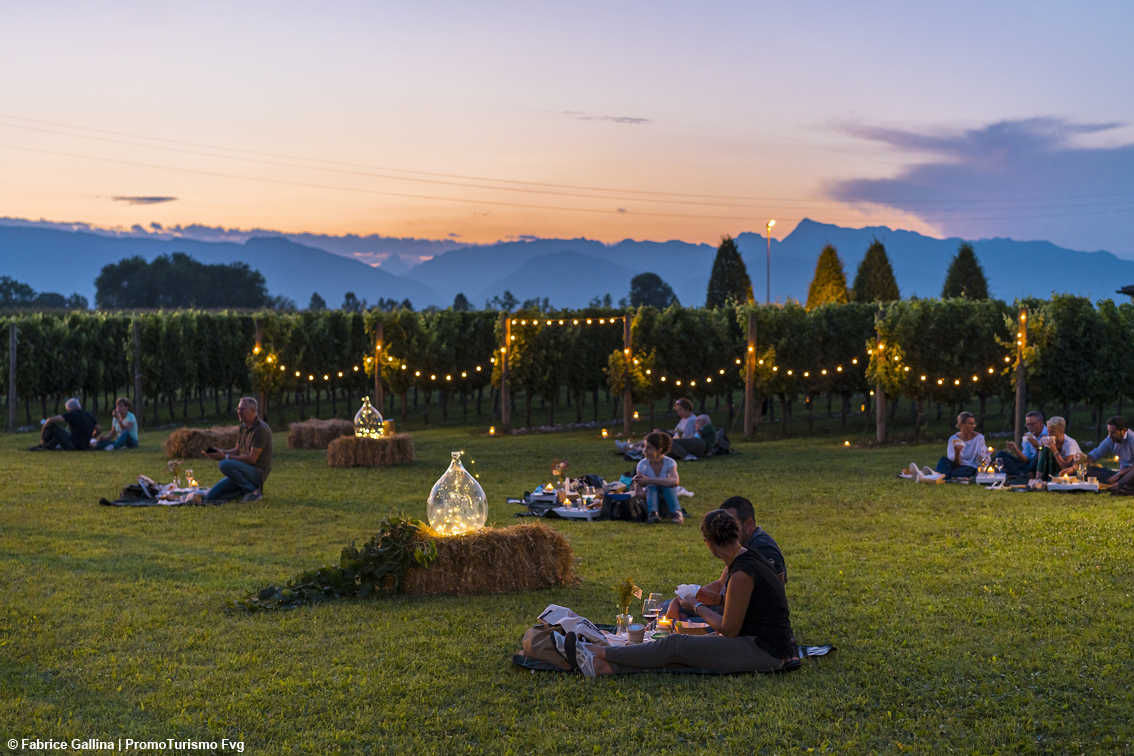 Friuli Venezia Giulia, la fine dell'estate è nel segno delle esperienze gourmand: tante le proposte legate alla Strada del Vino e dei Sapori