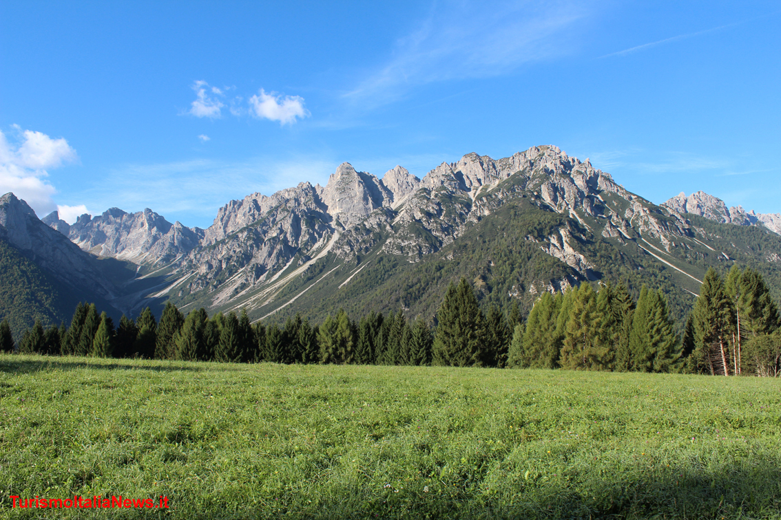 Suggestivo panorama delle Dolomiti patrimonio dell'Umanità da Forni di Sopra