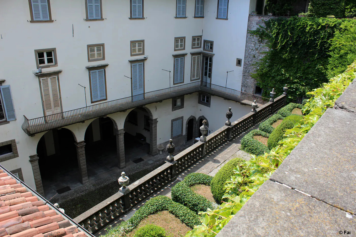 Bergamo, Palazzo Moroni