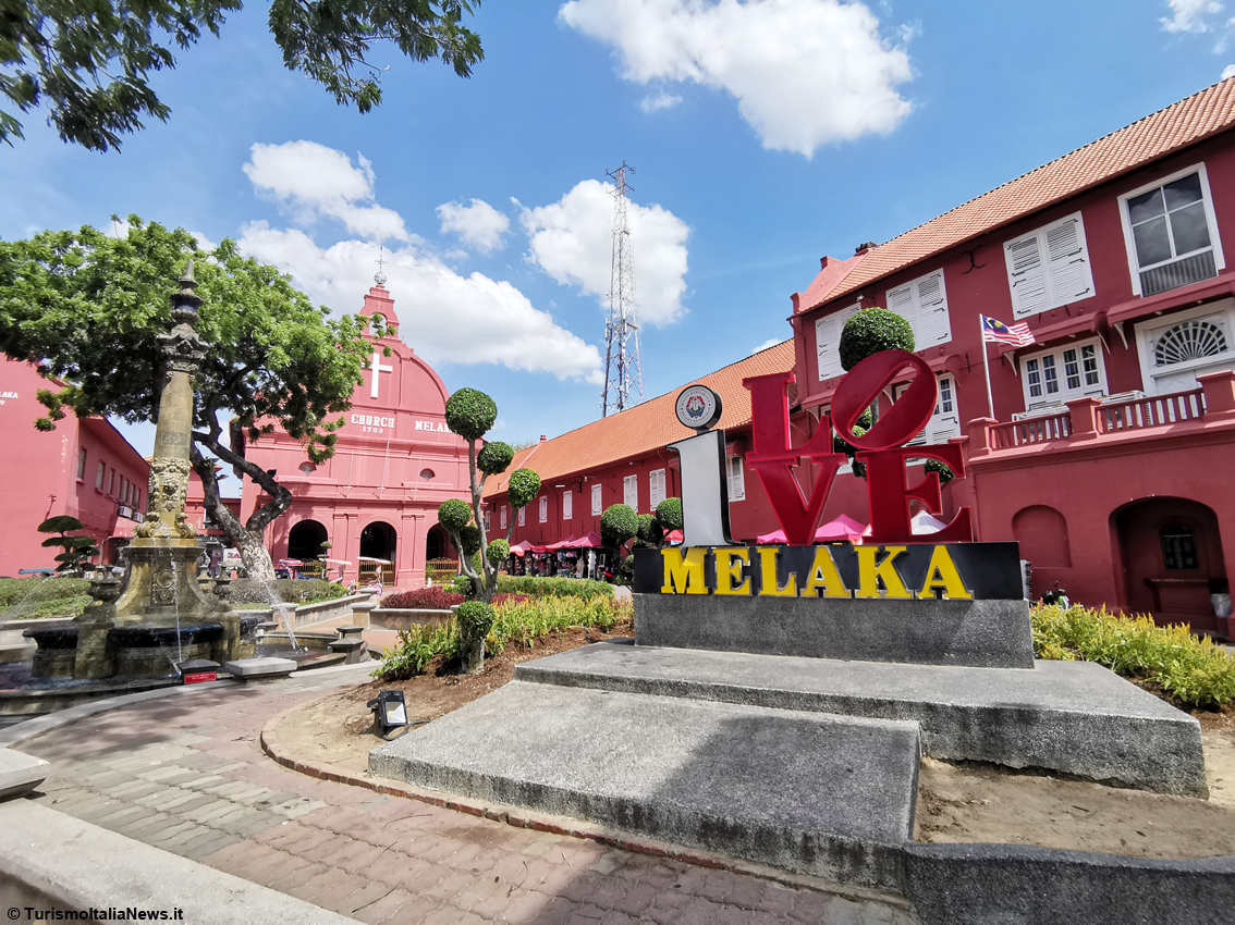 Multicolore, multiculturale, multietnica, praticamente psichedelica: in Malesia ecco Malacca City, la città patrimonio mondiale dell’Unesco