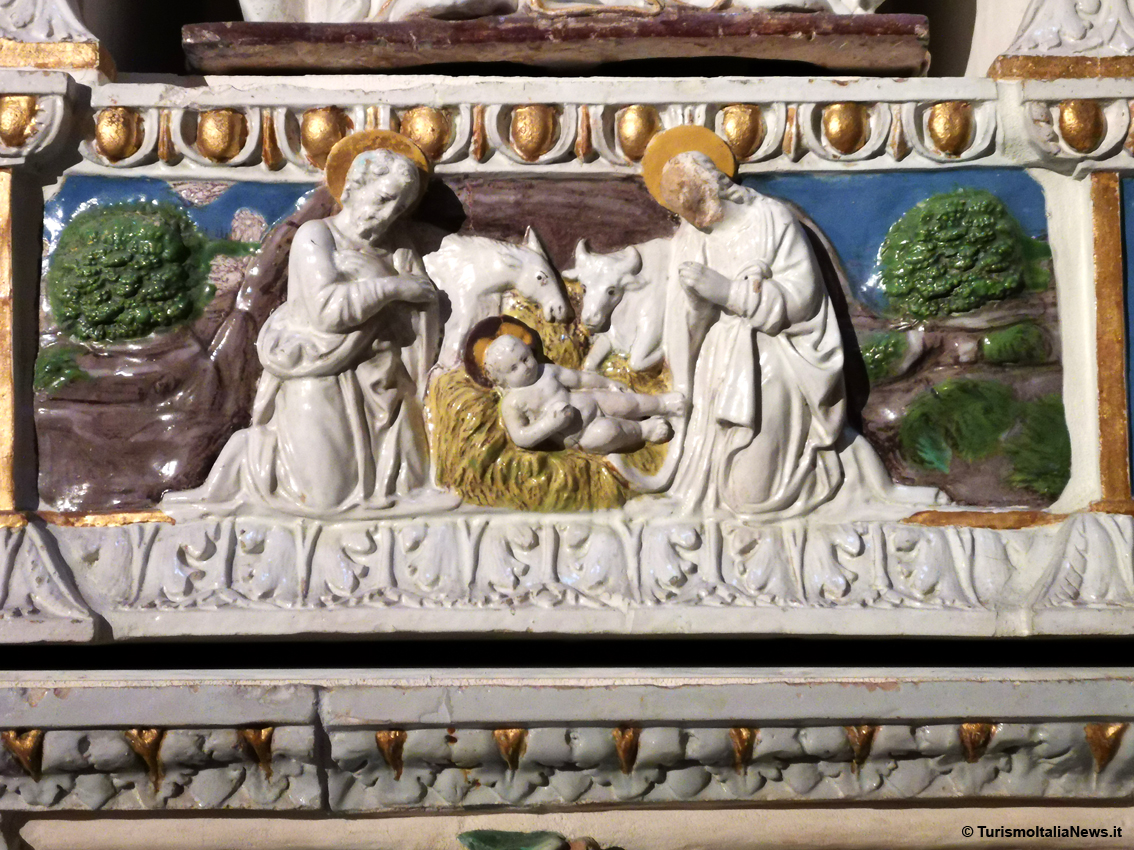 Sulle tracce dei Della Robbia nell’antica Rocca Contrada: Arcevia scrigno dei gioielli in ceramica invetriata