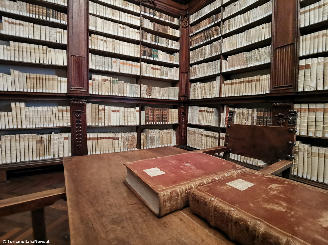 La preziosa Biblioteca dell'Abbazia di Fonte Avellana