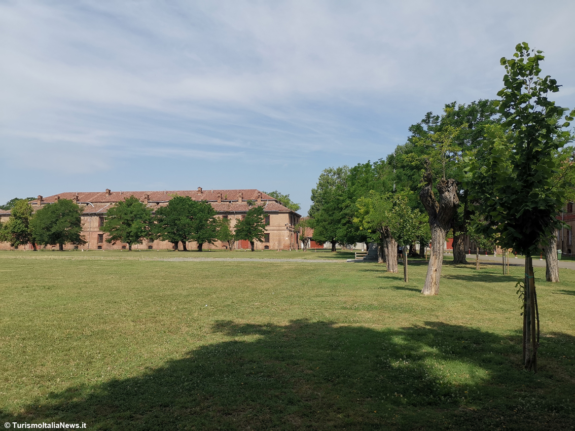 Varchi la Porta Reale e ti ritrovi in un libro di storia: ad Alessandria la Cittadella racconta di re e imperatori, di eroi e sognatori