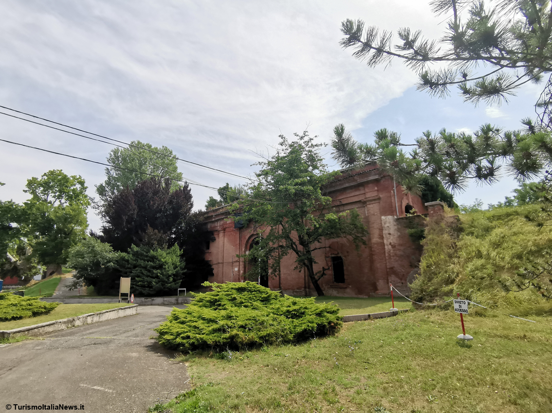 Varchi la Porta Reale e ti ritrovi in un libro di storia: ad Alessandria la Cittadella racconta di re e imperatori, di eroi e sognatori