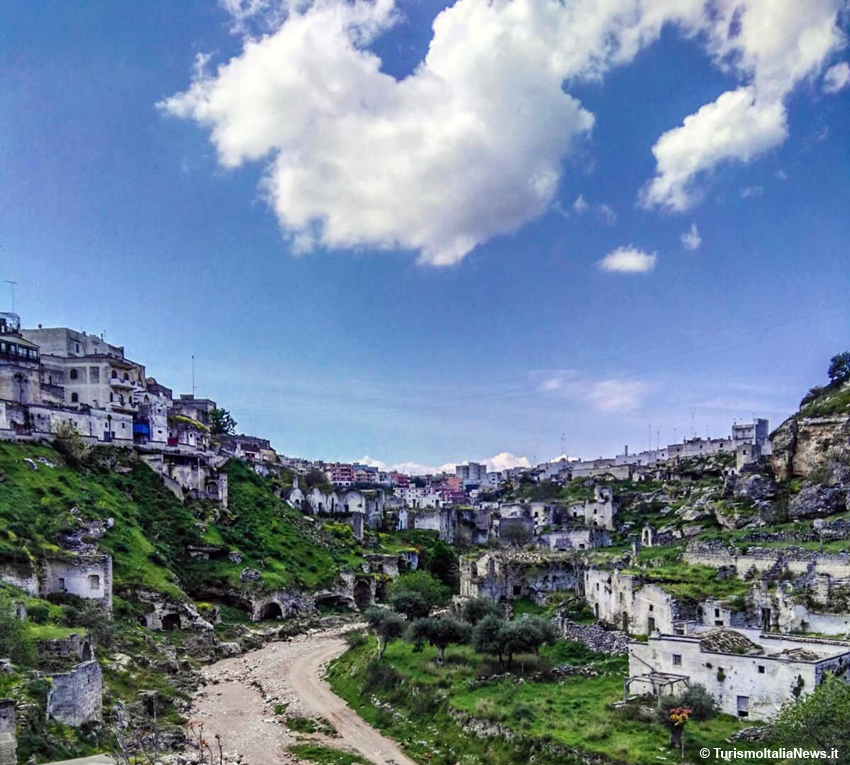 images/stories/puglia/TerraDelleGravine02.jpg