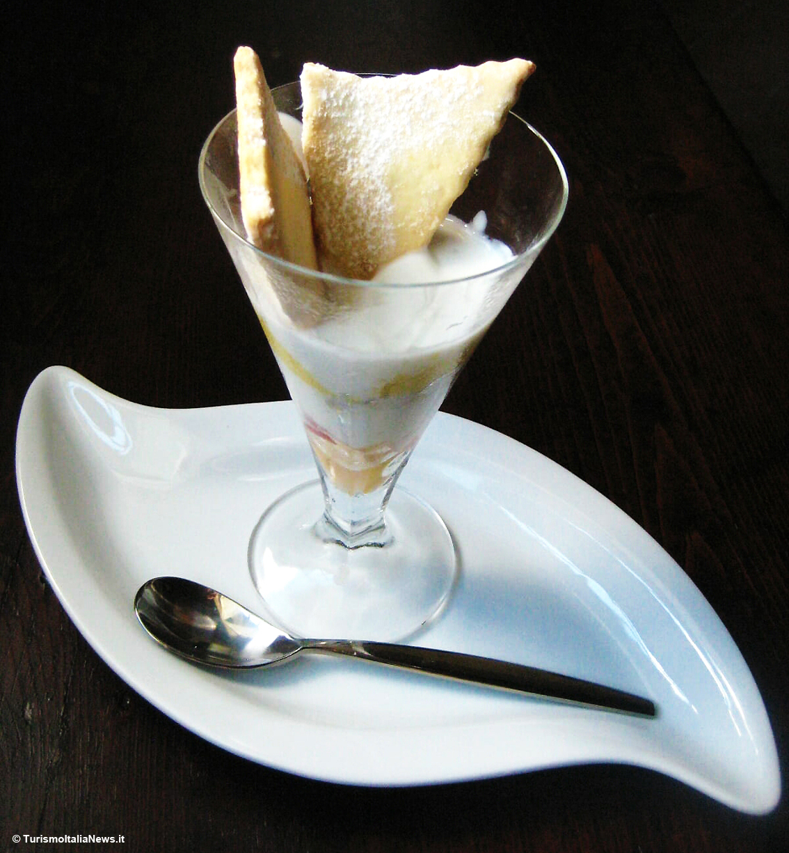 Le ricette di Casa Spineto: Crema di mascarpone con frutta al vetro, indiscusso dessert estivo