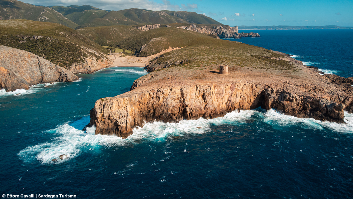 La Sardegna dei Cammini: le tante, diverse anime della regione tutte da conoscere lungo i percorsi più belli e inconsueti
