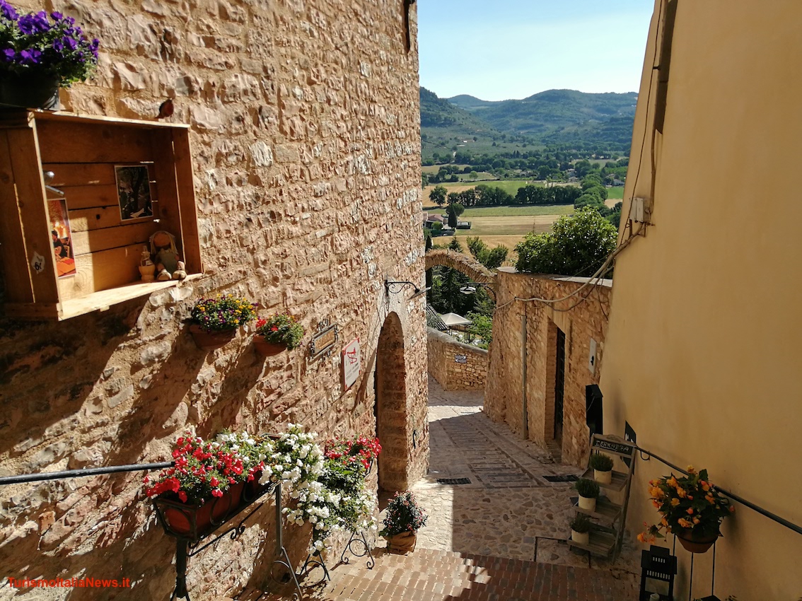 images/stories/spello/VicoliFioriti2.JPG