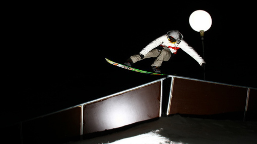 Nel villaggio di Stoos, magnifico paesaggio alpino ai piedi del Fronalpstock