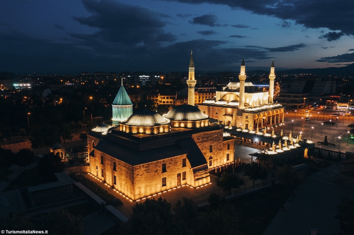 images/stories/turchia/Konya_MevlanaMuseum_01.jpg
