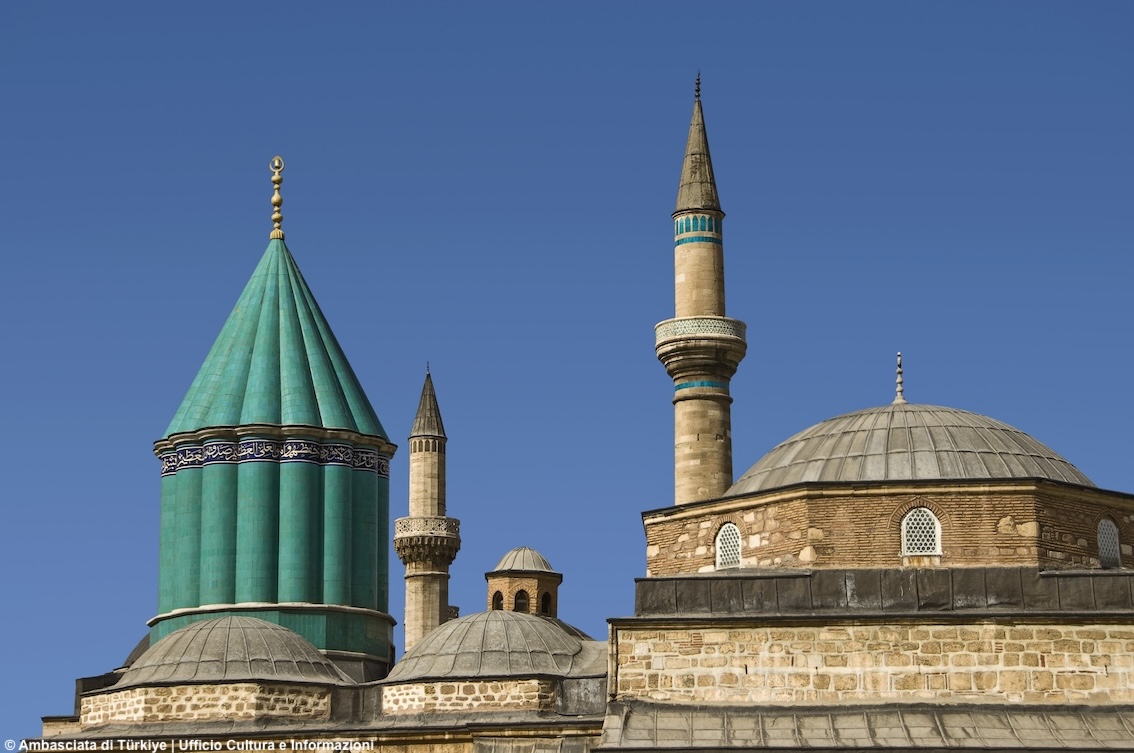 Nel cuore della Türkiye il tempo medita: a Konya il richiamo senza fine dell’eredità di Rumi e lo Şeb-i Arus