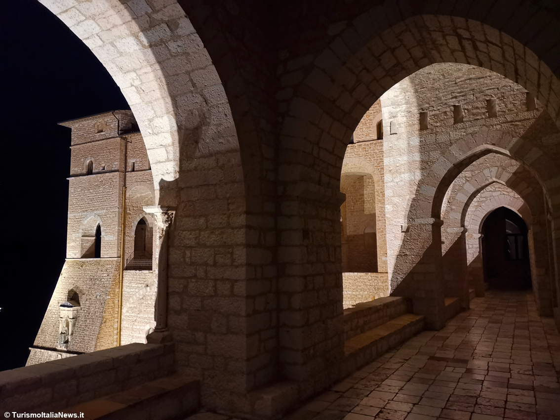 images/stories/umbria_Assisi/Assisi_SacroConvento_01.jpg