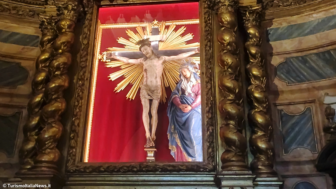 Il cuore spirituale di Gubbio: la Chiesa di Santa Croce della Foce è custode della devozione popolare