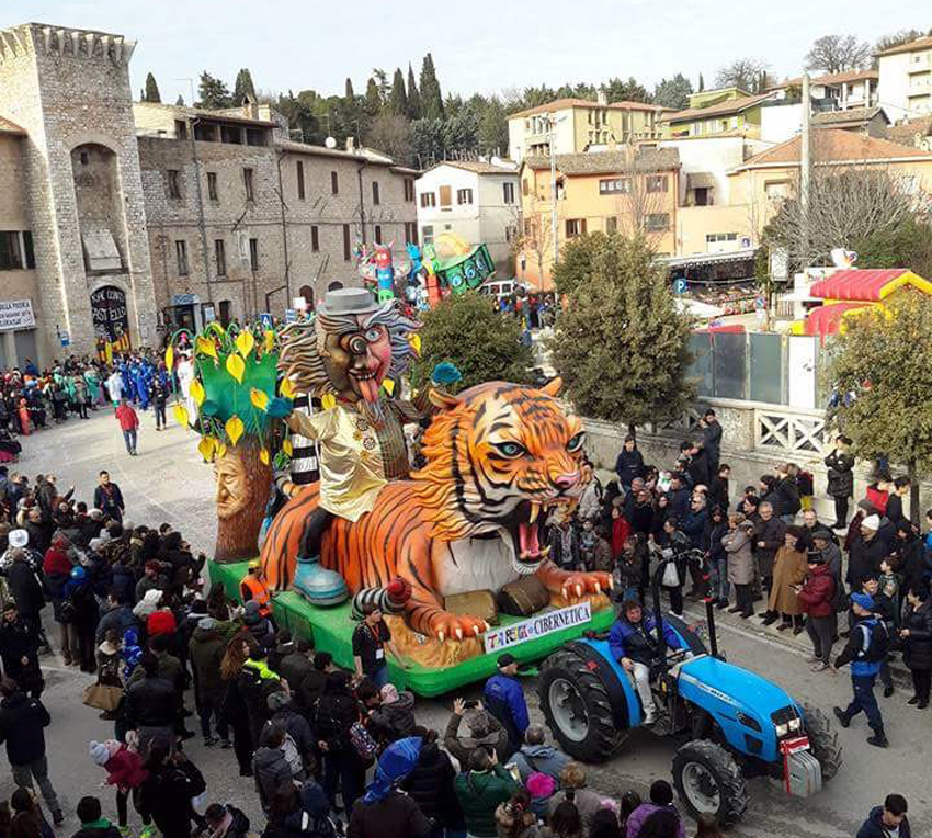 images/stories/varie_2018/Carnevale2018_SantEraclioFoligno2PhRobertoTesta.jpg