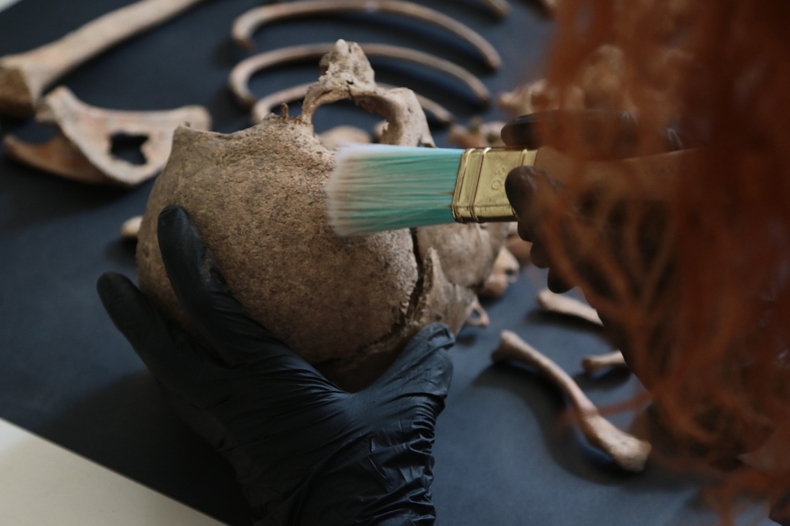 images/stories/varie_2018/Pompei_ScheletroBambinoLaboratorioRicercheApplicate02.JPG