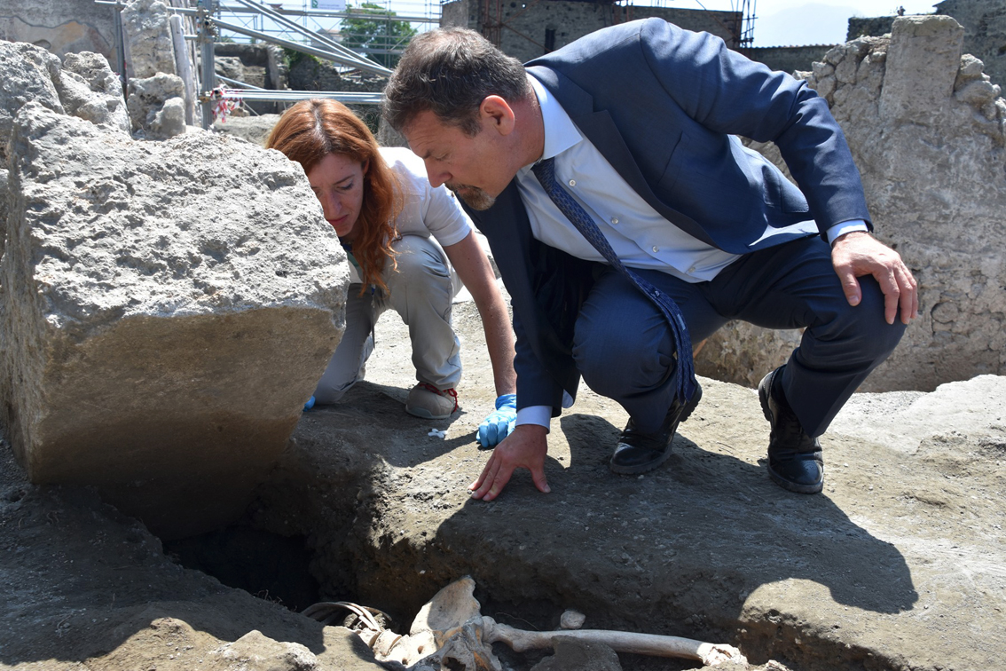 images/stories/varie_2018/Pompei_ScheletroSchiacciato01.jpg