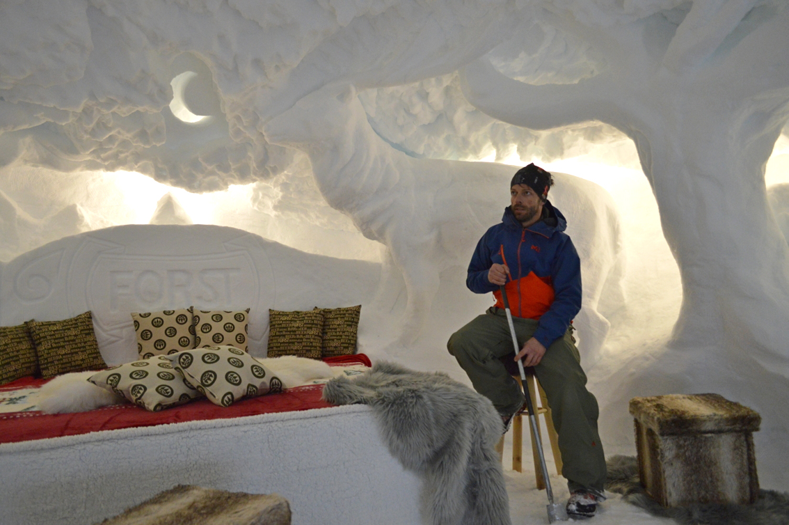 images/stories/varie_2019/GhiacciaioPresena-Igloo05.jpg