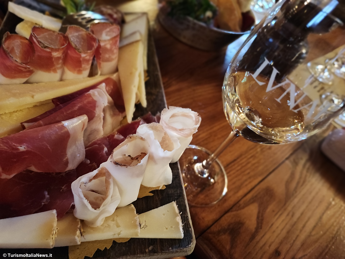 Ca’ Lvnae: la storia della famiglia Bosoni, agricoltori e viticoltori, è lo specchio della tradizione vitivinicola del territorio