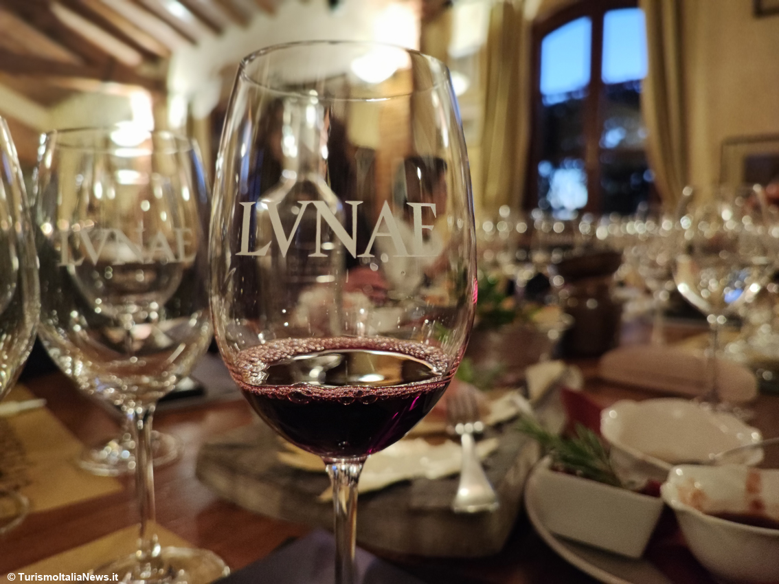 Ca’ Lvnae: la storia della famiglia Bosoni, agricoltori e viticoltori, è lo specchio della tradizione vitivinicola del territorio