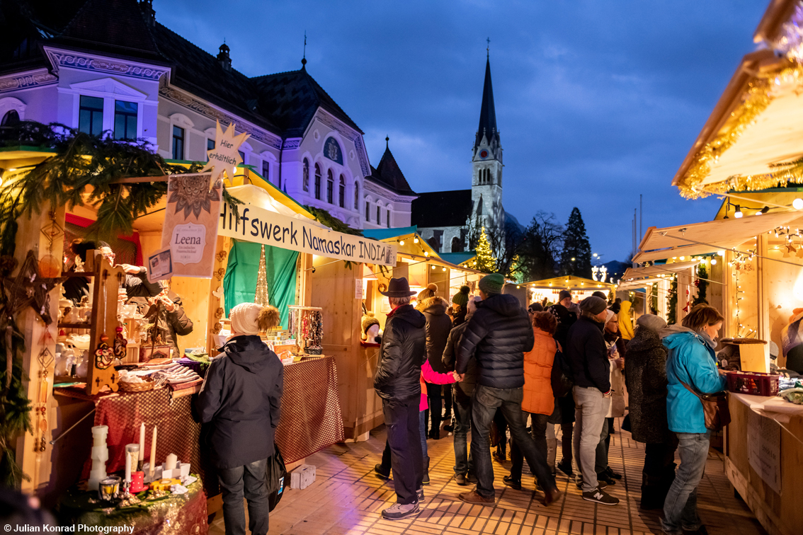 Tradizioni e leccornie in quattro differenti Paesi: sul Lago di Costanza l’Avvento con i Mercatini di Natale è un’attrazione unica