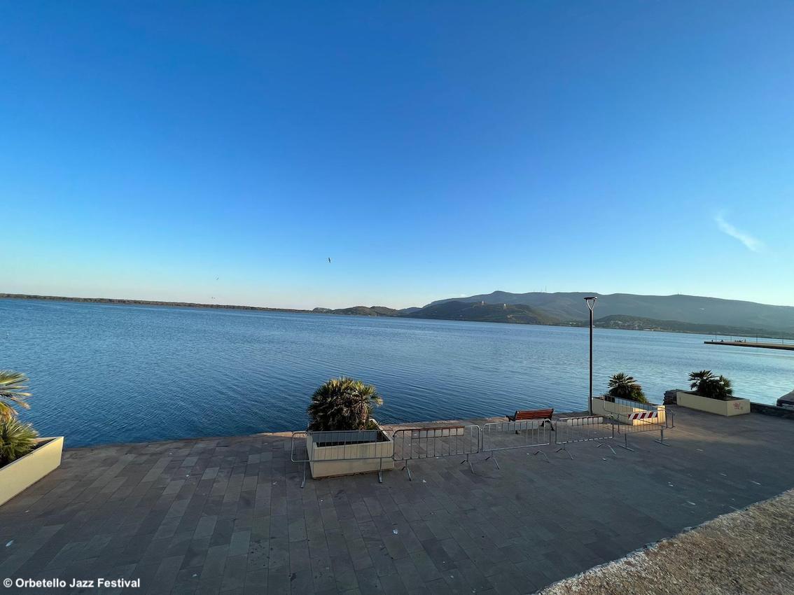 Orbetello Jazz Festival: la La terrazza sulla Laguna della Polveriera Guzman di Orbetello palcoscenico d'eccezione per il grande jazz sulla Laguna della Polveriera Guzman accoglie la grande musica