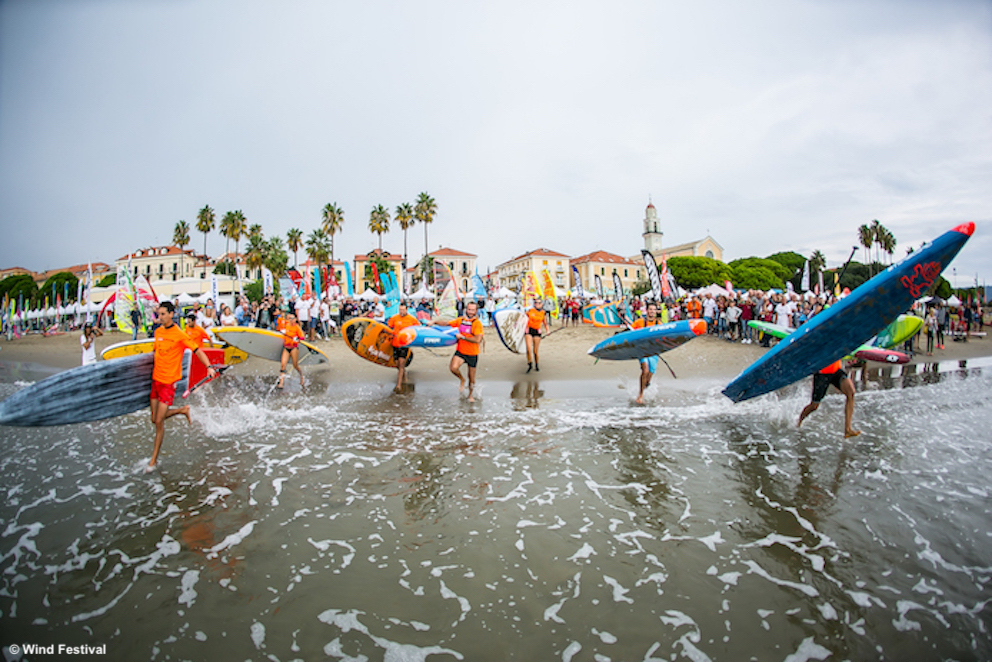 Il WindFestival festeggia il nuovo decennio a Diano Marina, la kermesse sportiva dal  29 settembre al 2 ottobre