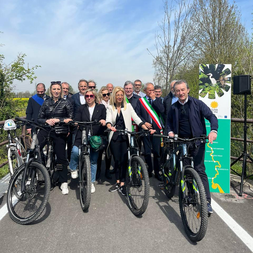 images/stories/varie_2024/Mantova_CicloviaSole_01.jpg