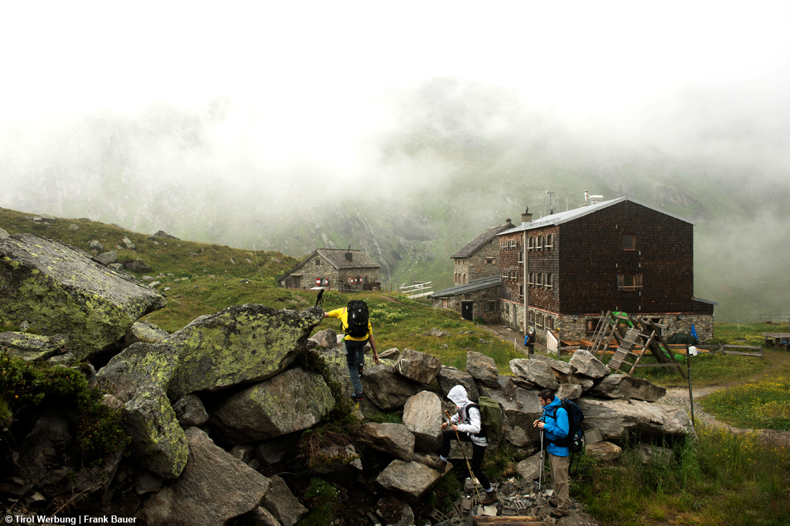 Emozioni in cammino, tappa dopo tappa: compie 20 anni l’Adlerweg, il Sentiero dell’Aquila che si snoda in Tirolo