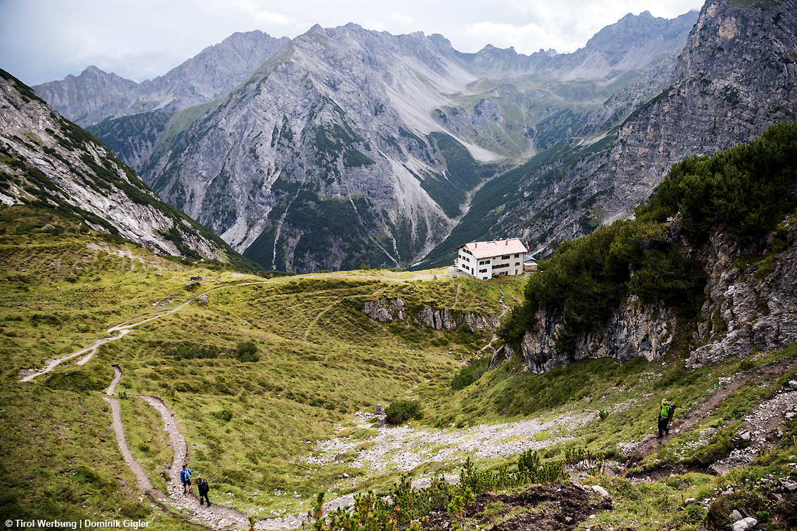 Emozioni in cammino, tappa dopo tappa: compie 20 anni l’Adlerweg, il Sentiero dell’Aquila che si snoda in Tirolo