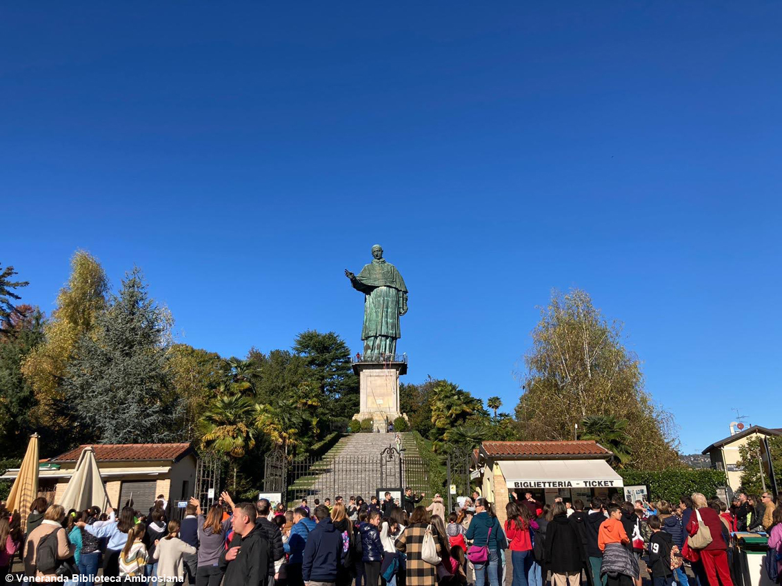 Il gigante che ad Arona veglia sul Lago Maggiore: San Carlo si svela in un’apertura straordinaria per il Ponte dell’Immacolata