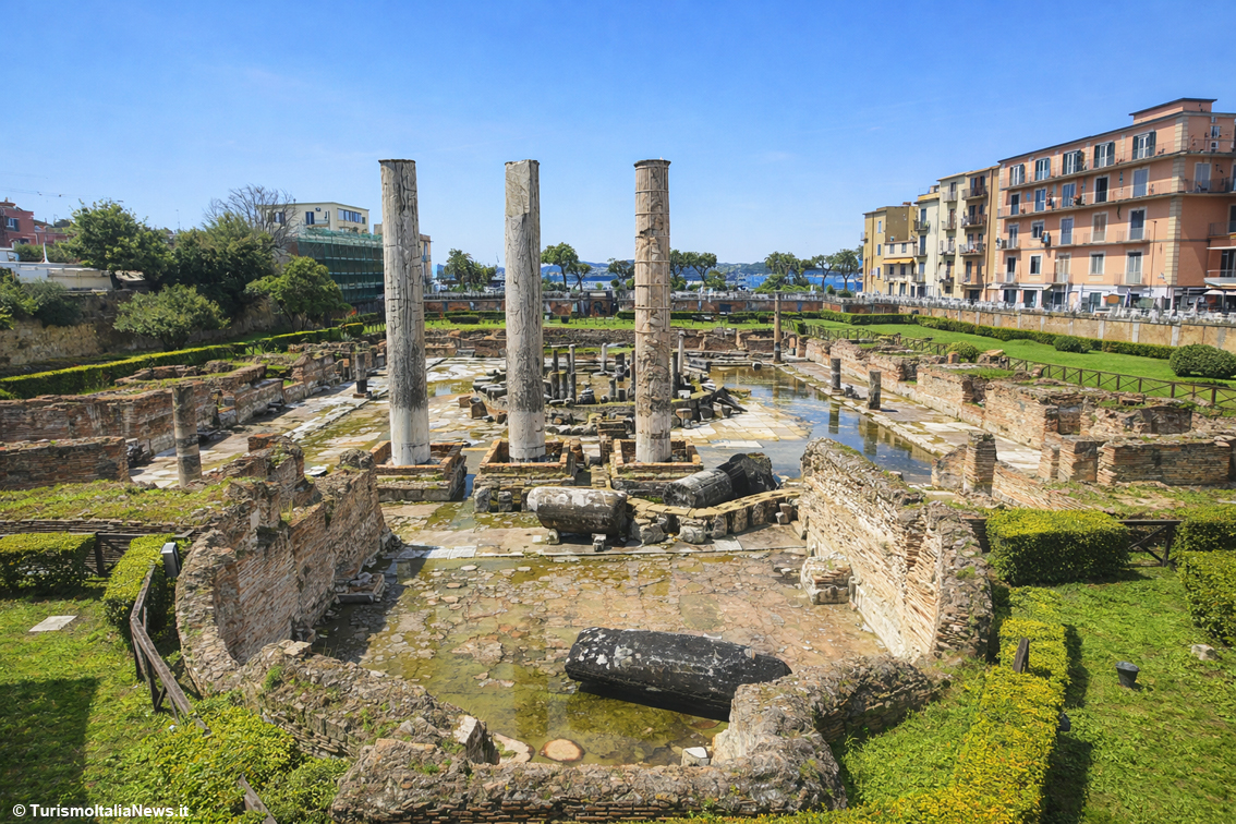 http://www.turismoitalianews.it/images/stories/varie_2025/Pozzuoli_Macellum_07.jpg