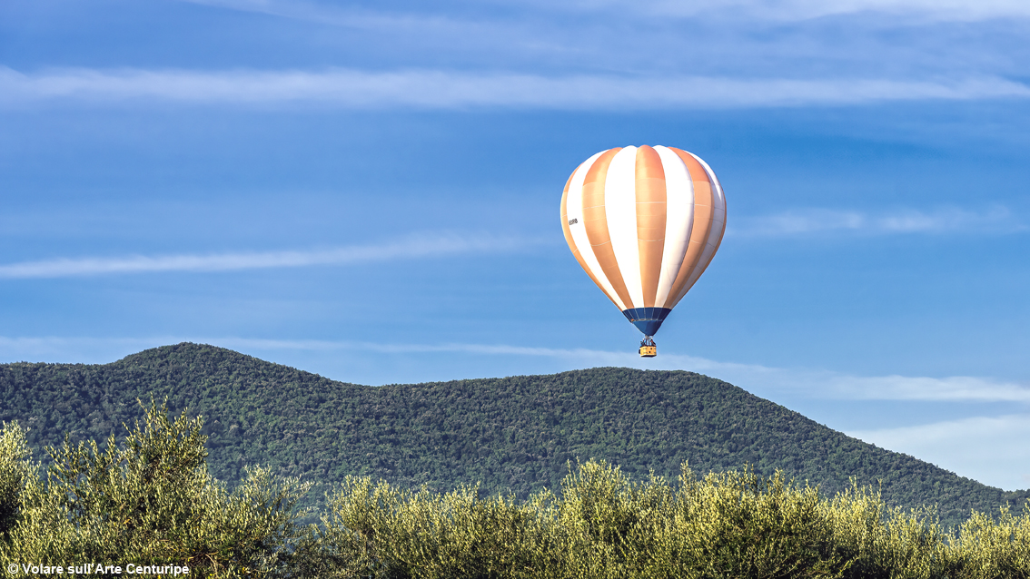 Volare sull’Arte, sospesi tra sogno e realtà nel cielo d'Italia: in mongolfiera alla scoperta dei tesori nascosti di Campania e Sicilia