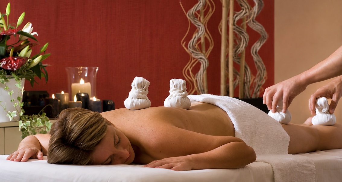 Come scegliere un hotel con piscine con acque termali a Montegrotto Terme?