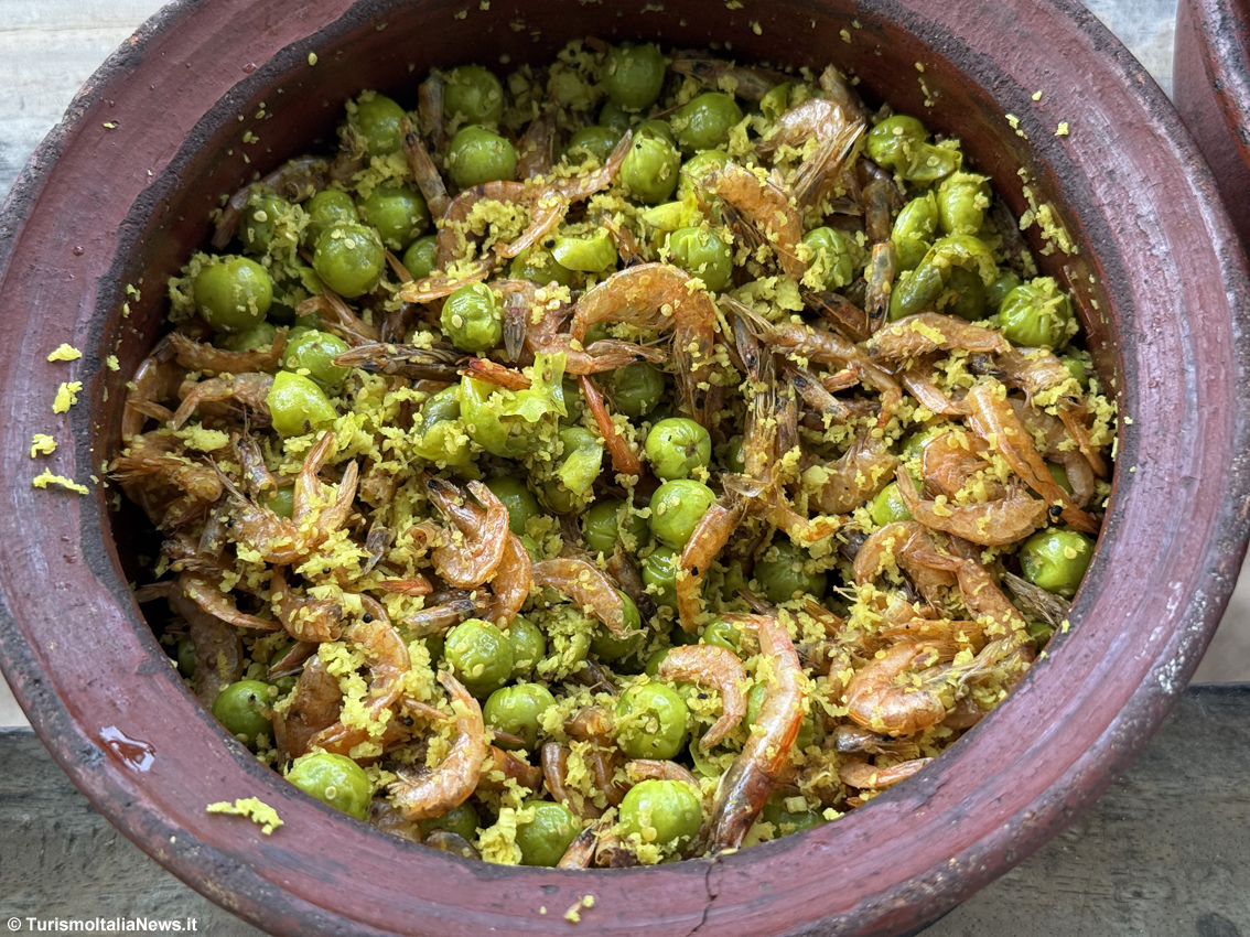 Tra curry, sorrisi e sabbia dorata: con chef Lasantha Amarawickrama la lezione di cucina che profuma di Sri Lanka