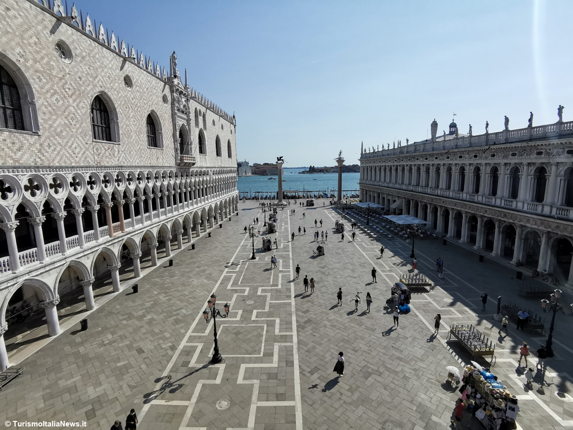 Venezia: da Corte di Gabriela alla Chiesa dei Miracoli, un viaggio nel cuore segreto della città lagunare