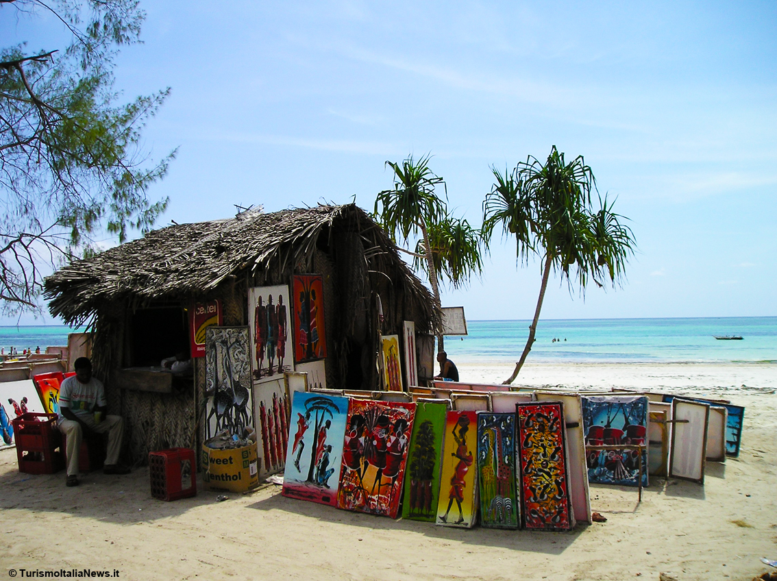 Suggestivo scorcio della spiaggia con bassa marea