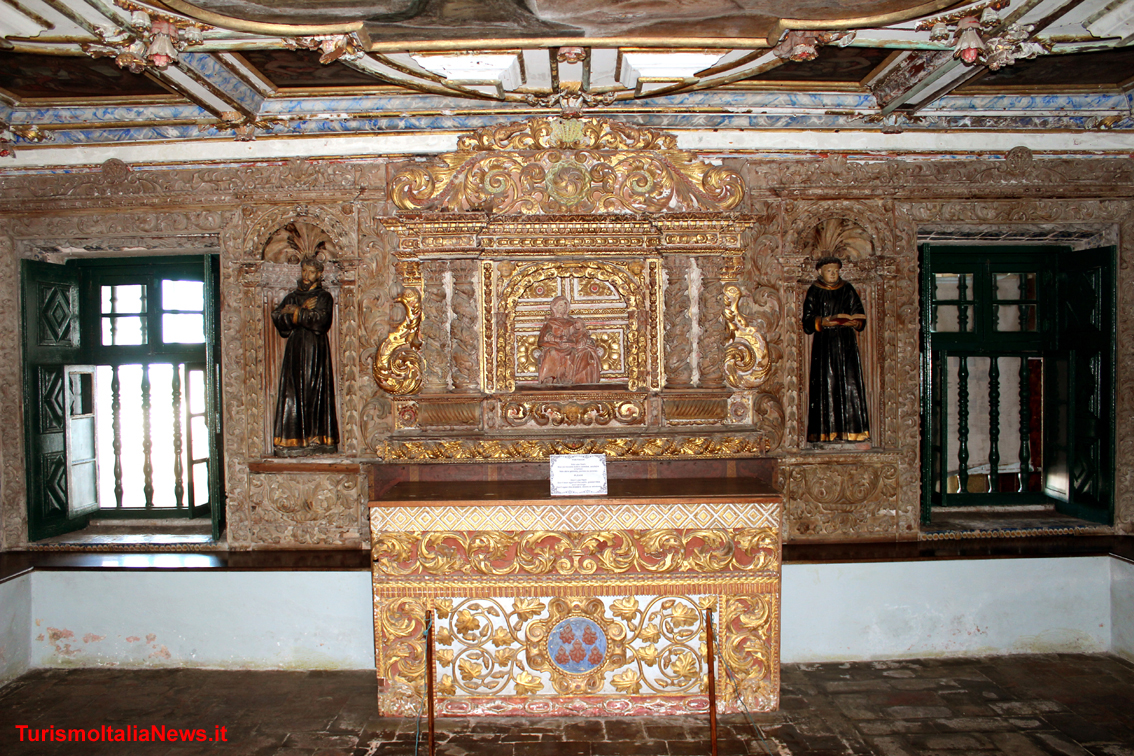 Olinda, convento di San Francesco d'Assisi: la chiesa della Madonna della Neve, la sacrestia, il chiostro, la cisterna, il refettorio. la Cappella di Sant’Anna e quella del Capitolo (la più antica) sono l’essenza di questo grande complesso
