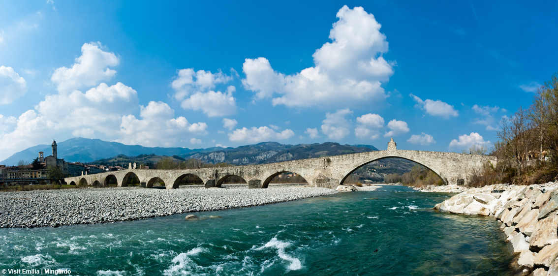Via degli Abati: il Ponte Gobbo di Bobbio