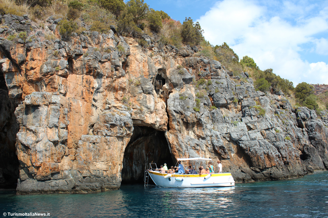Tra natura e mito, la Costa degli Infreschi nel Parco del Cilento: bellezza fra terra, mare e cielo