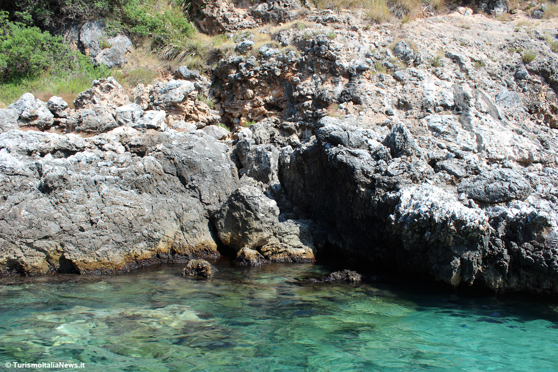 Tra natura e mito, la Costa degli Infreschi nel Parco del Cilento: bellezza fra terra, mare e cielo